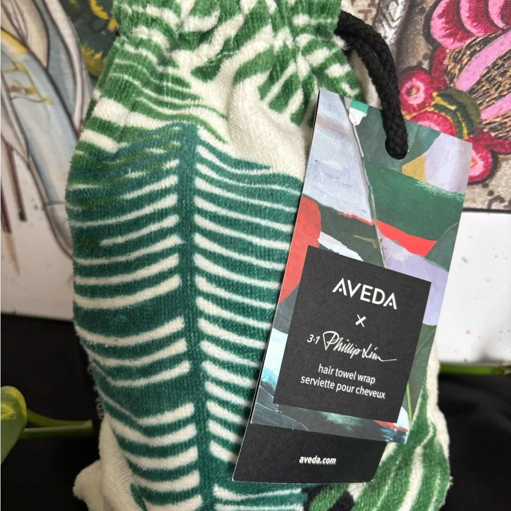 3.1 Phillip Lim & Aveda Hair Towel Wrap and Carrying Bag - Picture 5 of 5